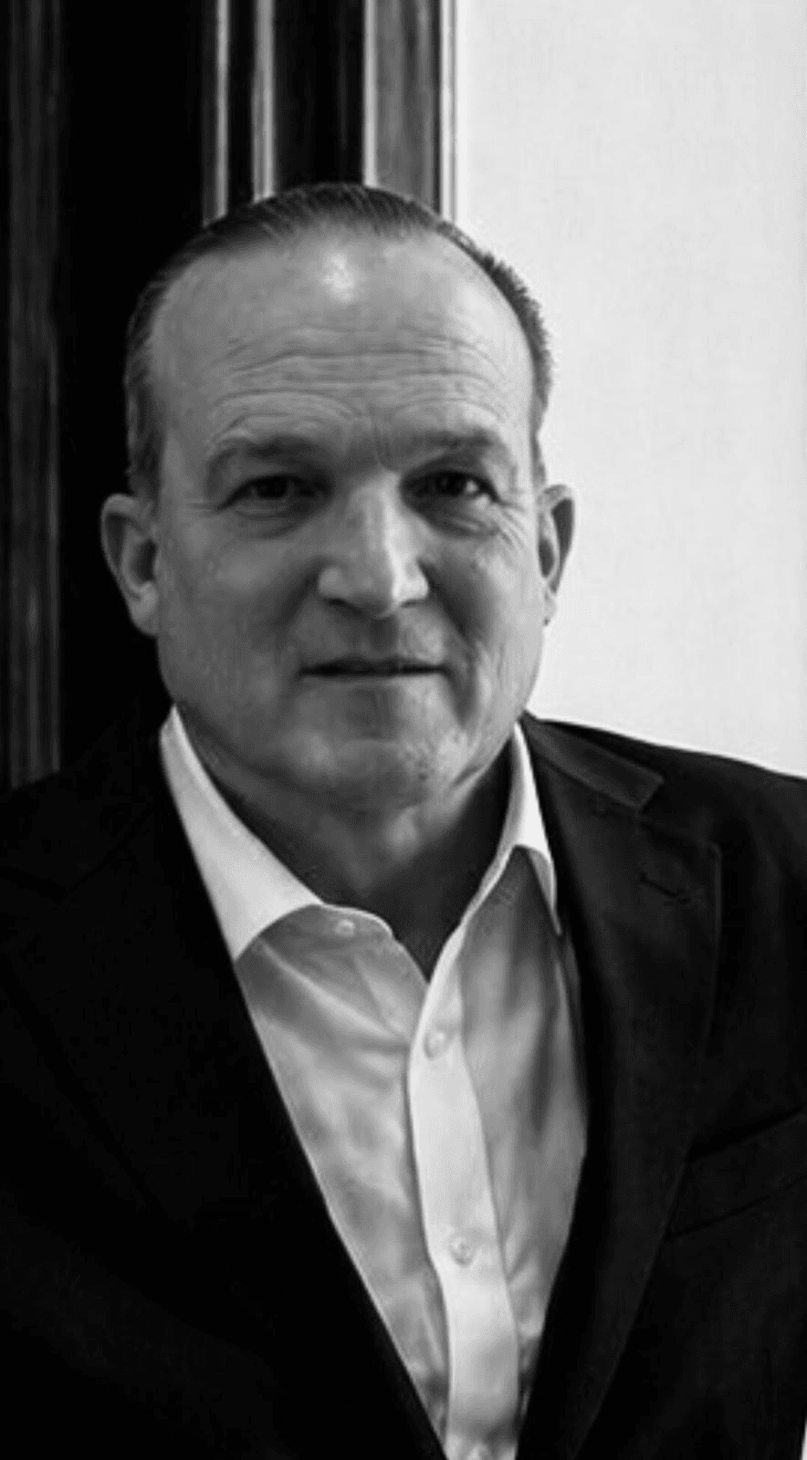 Dr. Raphael Nagel